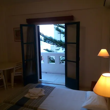 Niros Beach Aparthotel