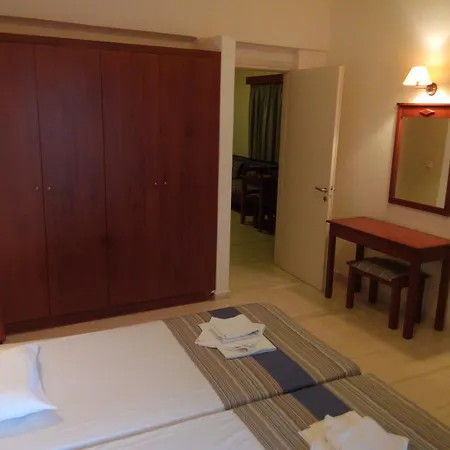 Niros Beach Aparthotel Kokkini Hani